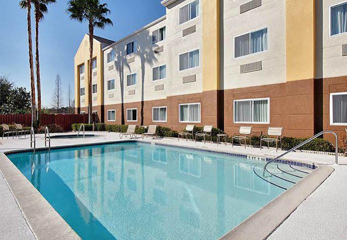 Fairfield Inn And Suites By Marriott Tampa North Temple Terrace Exterior foto